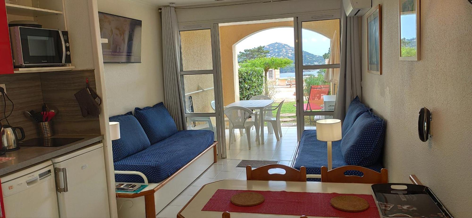 Agay Cap Esterel, Le Village Belvedere T2 Climatise Rez-De-Jardin, Vue Mer, Piscine Et Parking Inclus Saint-Raphaël 외부 사진